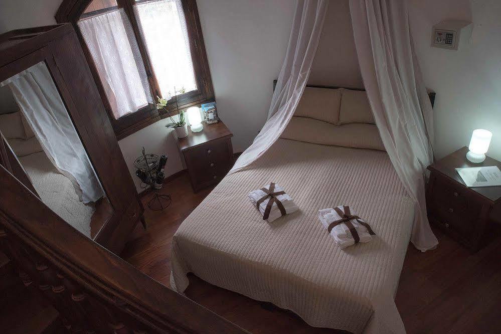 Castello Bed & Breakfast Valguarnera Caropepe Exterior foto